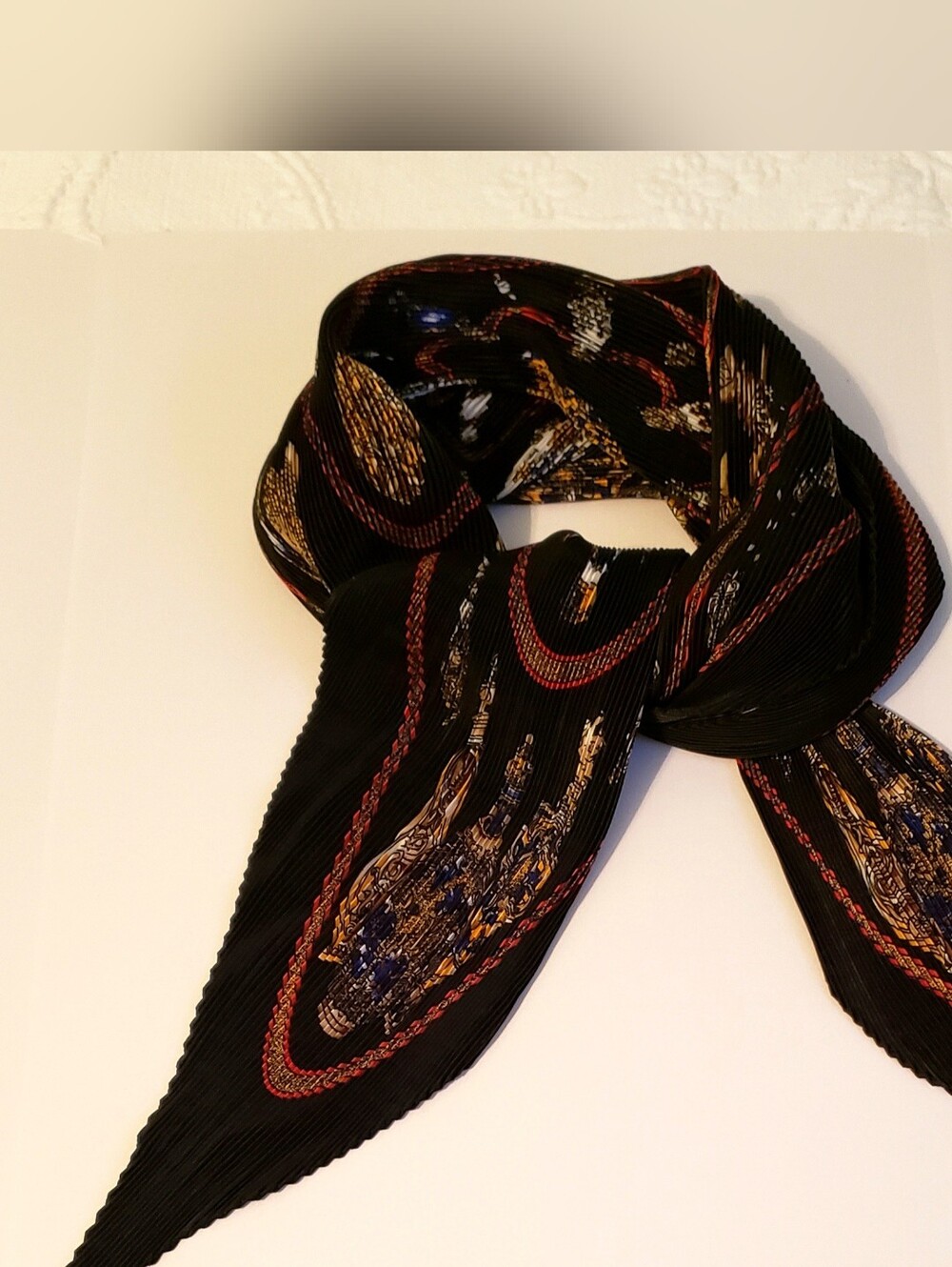 Vintage Inspired Pleated Diamond Scarf - Perfume Bottle Print - Picture 2 of 8